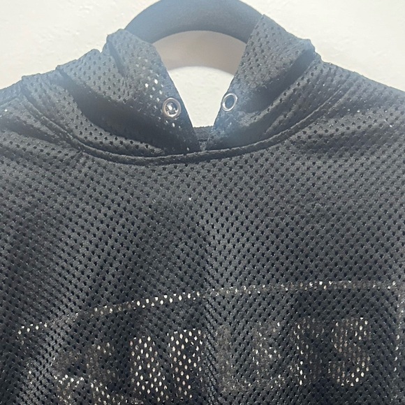 INFINITE PERFORMANCE, size S, mesh top with fearless graphic, long sleeve, hood - Picture 2 of 8